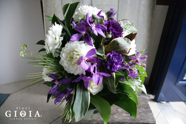 お花入荷しております！