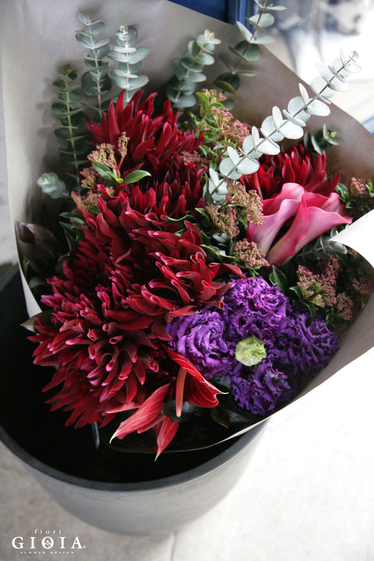 本日火曜日は定休日となっております。