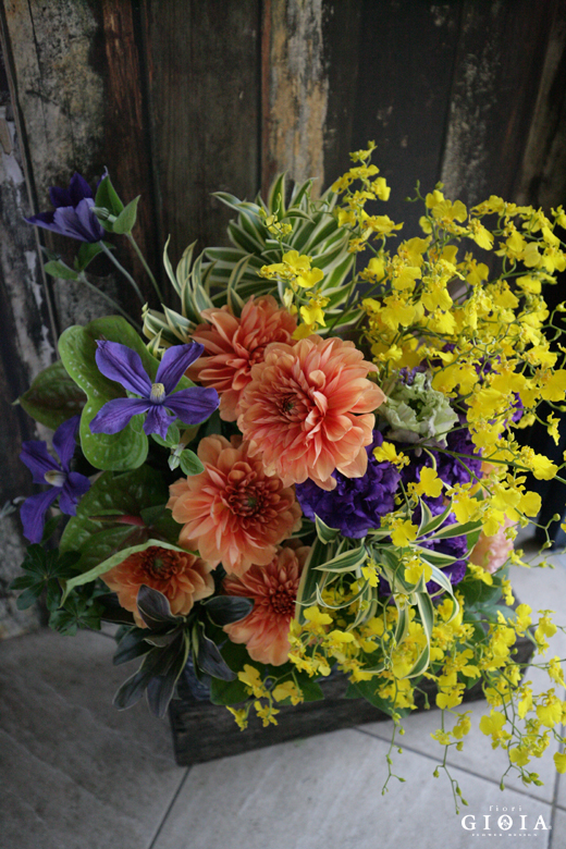 火曜日は定休日となっております。