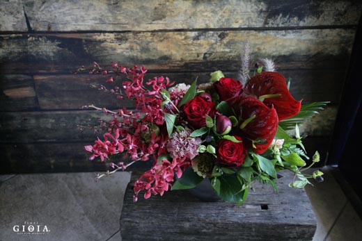 LOW STYLE ARRENGEMENT