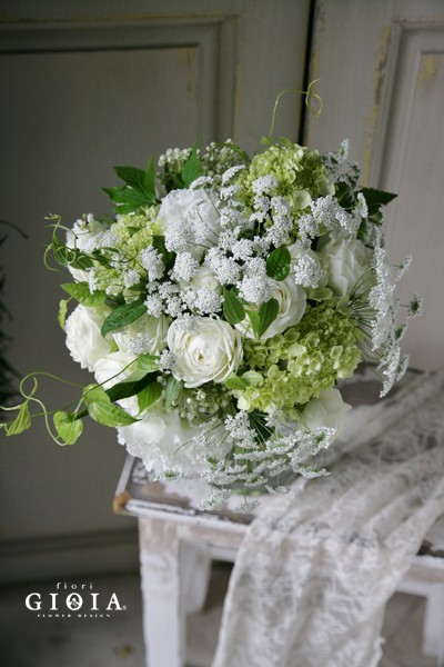 明日火曜日は定休日です🌼